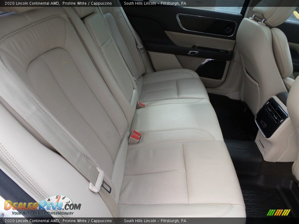 Rear Seat of 2020 Lincoln Continental AWD Photo #14