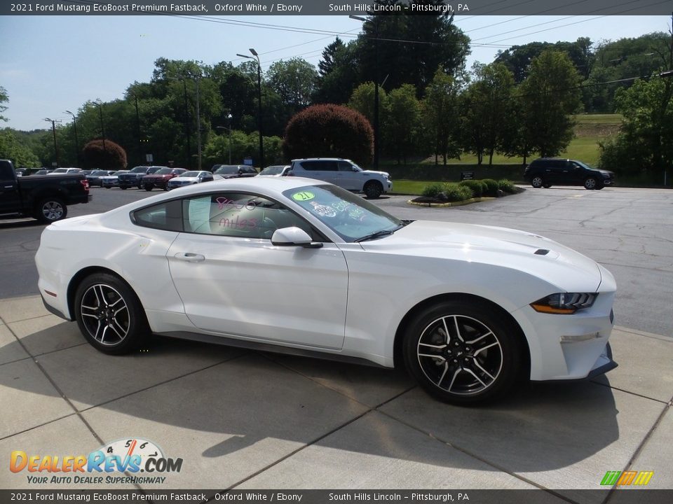 Front 3/4 View of 2021 Ford Mustang EcoBoost Premium Fastback Photo #6