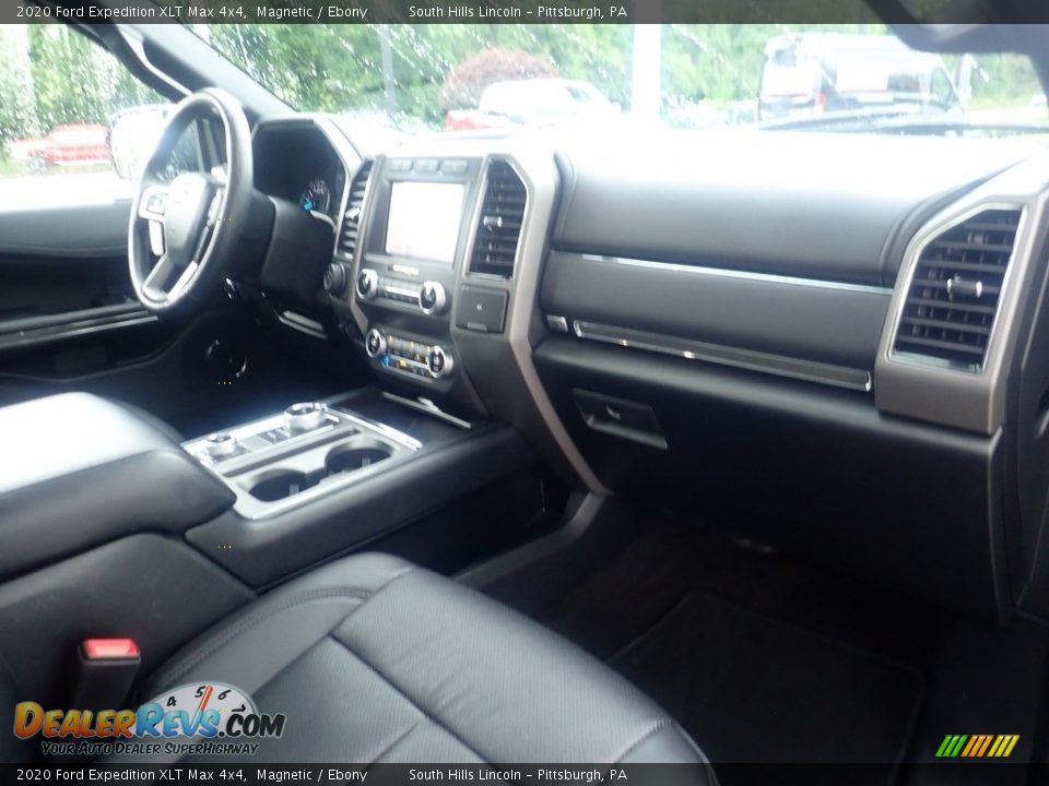 Dashboard of 2020 Ford Expedition XLT Max 4x4 Photo #12