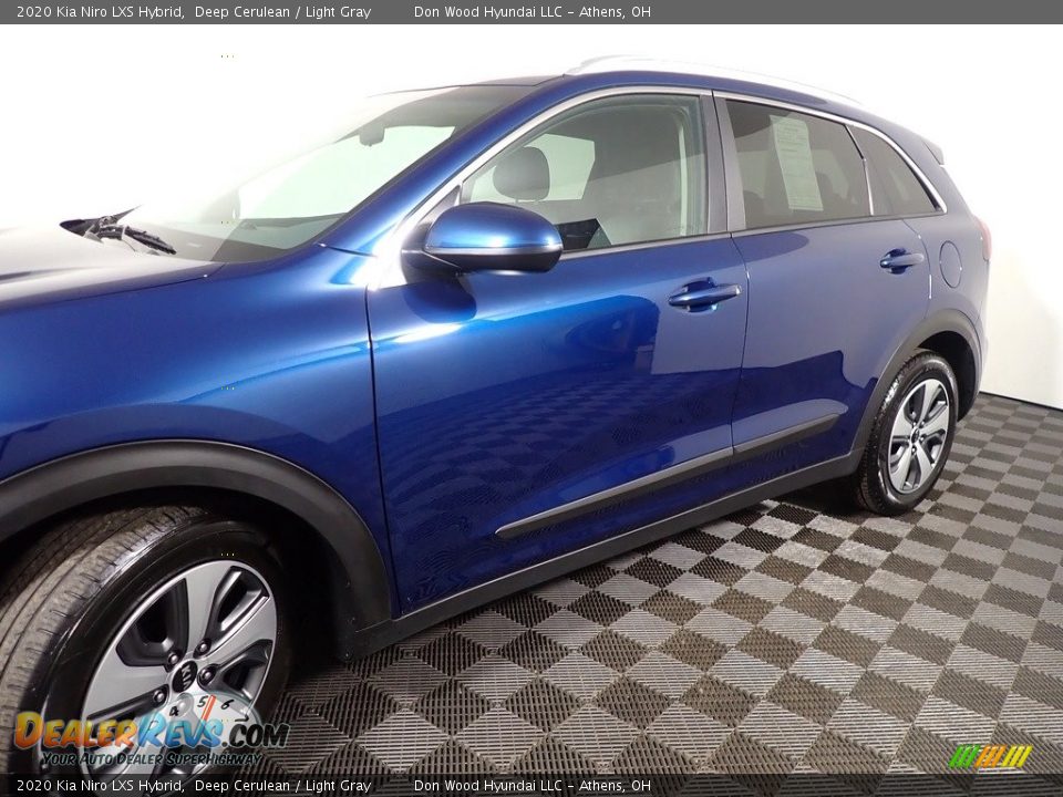 2020 Kia Niro LXS Hybrid Deep Cerulean / Light Gray Photo #10