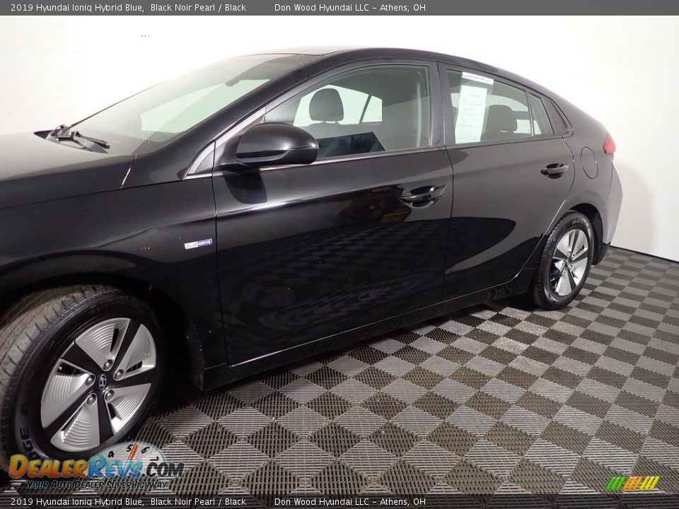 2019 Hyundai Ioniq Hybrid Blue Black Noir Pearl / Black Photo #10