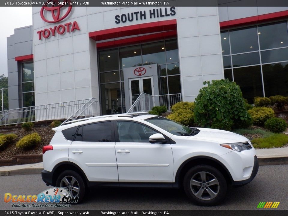 2015 Toyota RAV4 XLE AWD Super White / Ash Photo #2