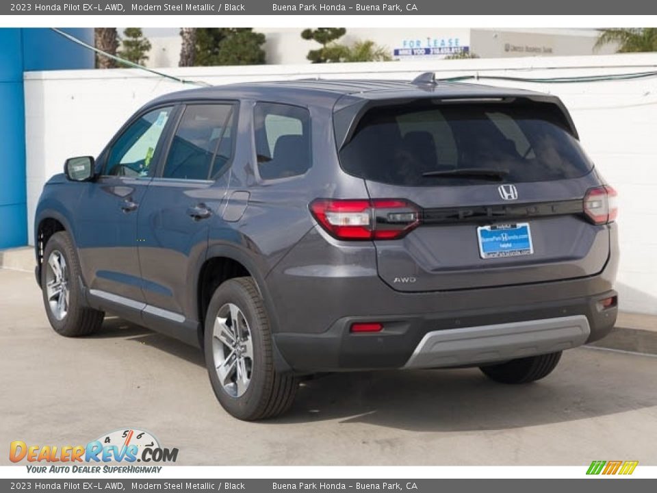 2023 Honda Pilot EX-L AWD Modern Steel Metallic / Black Photo #2