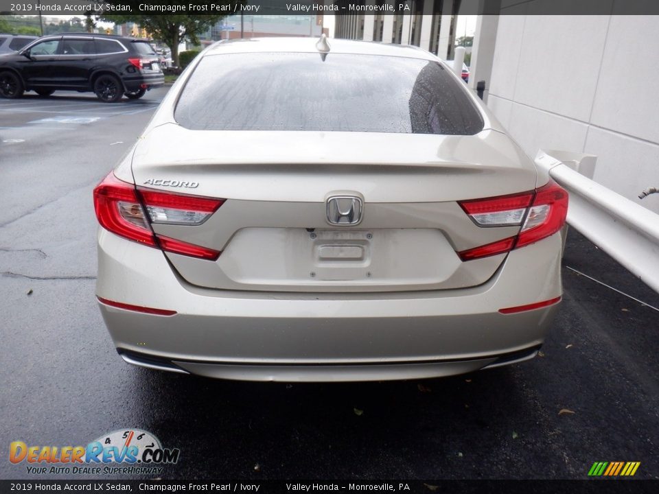 2019 Honda Accord LX Sedan Champagne Frost Pearl / Ivory Photo #6