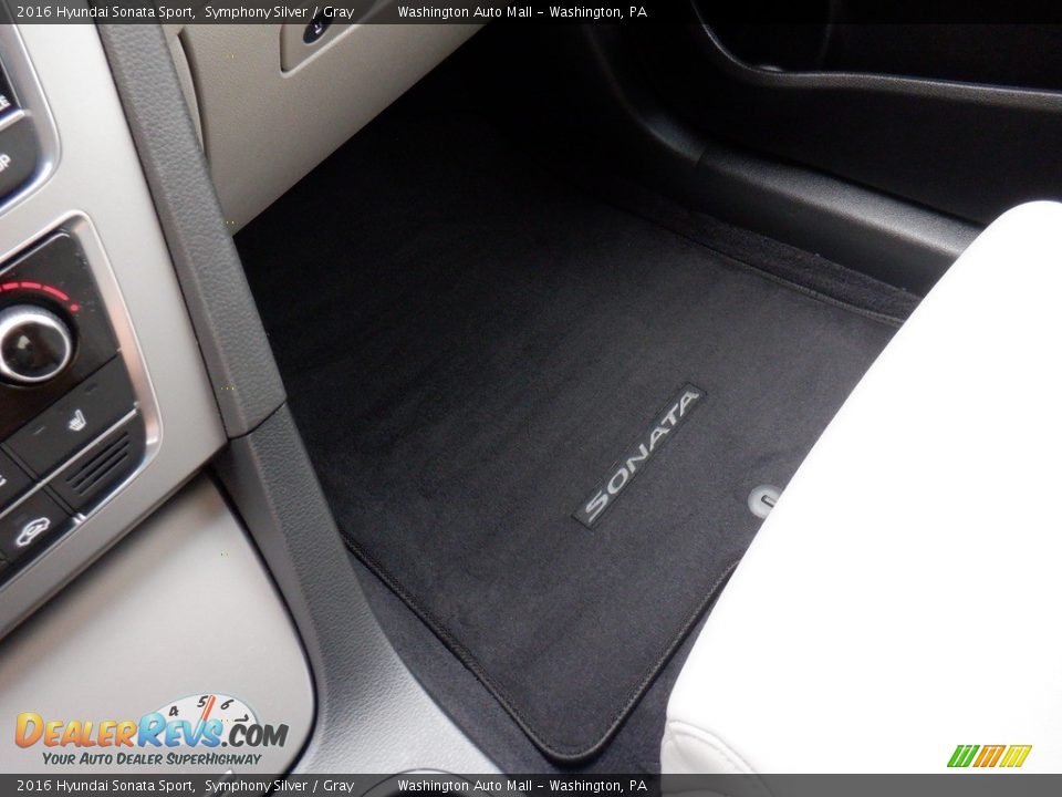 2016 Hyundai Sonata Sport Symphony Silver / Gray Photo #20