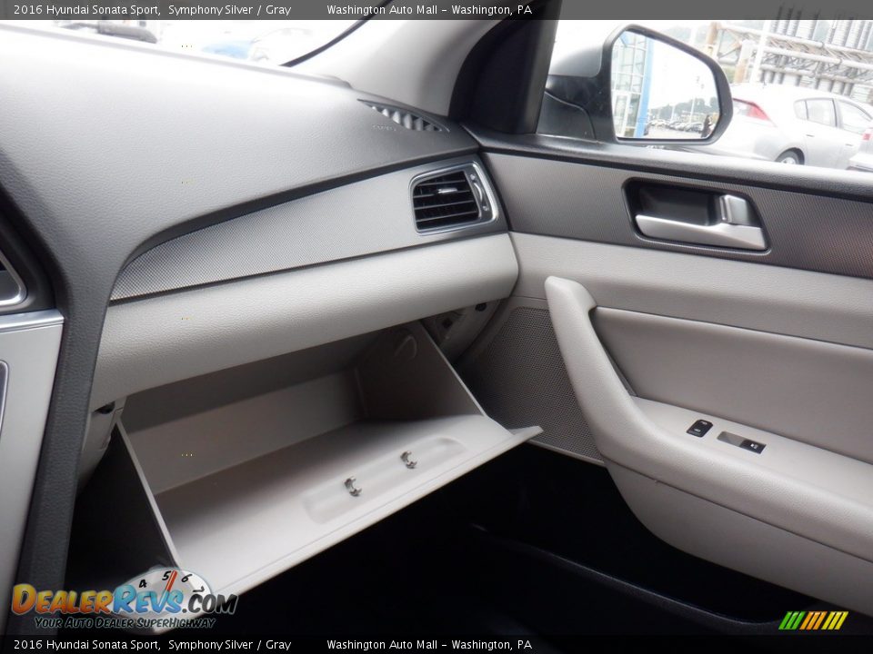 2016 Hyundai Sonata Sport Symphony Silver / Gray Photo #34