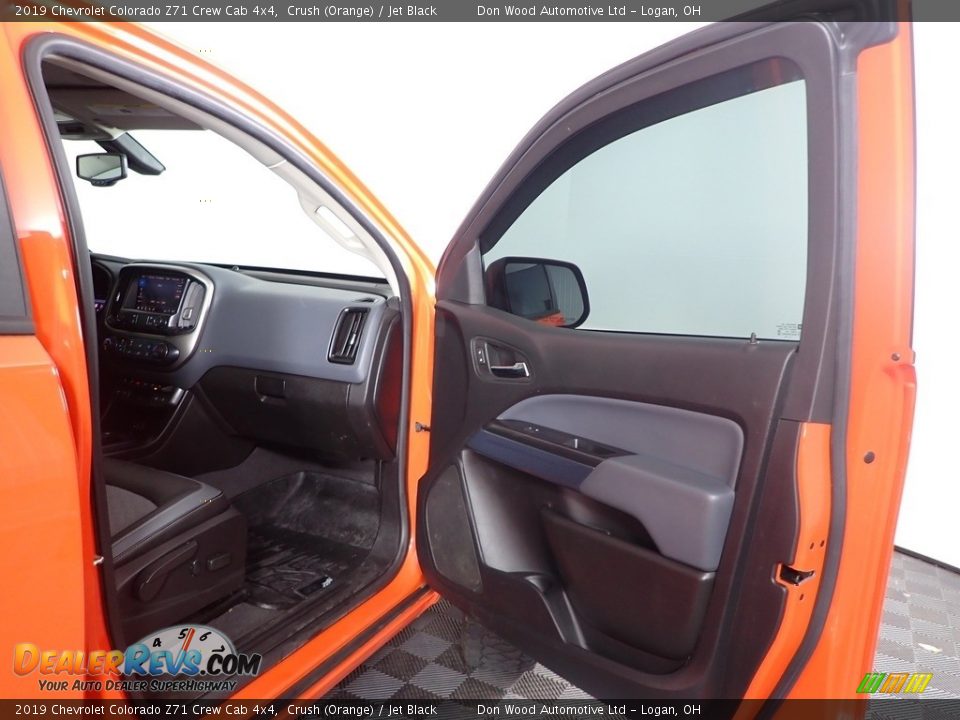 2019 Chevrolet Colorado Z71 Crew Cab 4x4 Crush (Orange) / Jet Black Photo #28