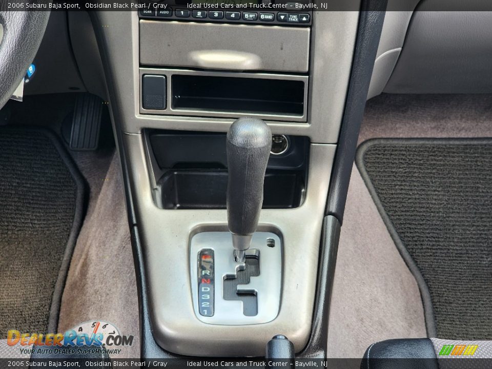 2006 Subaru Baja Sport Shifter Photo #19