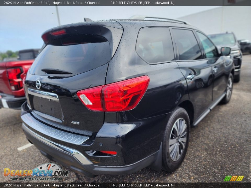2020 Nissan Pathfinder S 4x4 Magnetic Black Pearl / Charcoal Photo #3