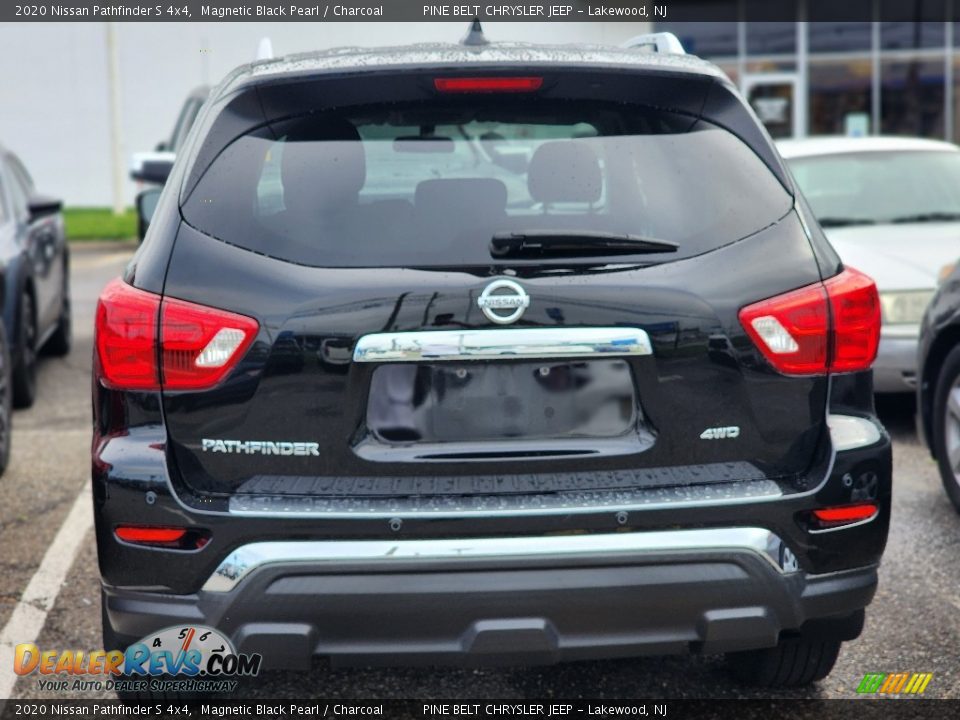 2020 Nissan Pathfinder S 4x4 Magnetic Black Pearl / Charcoal Photo #4