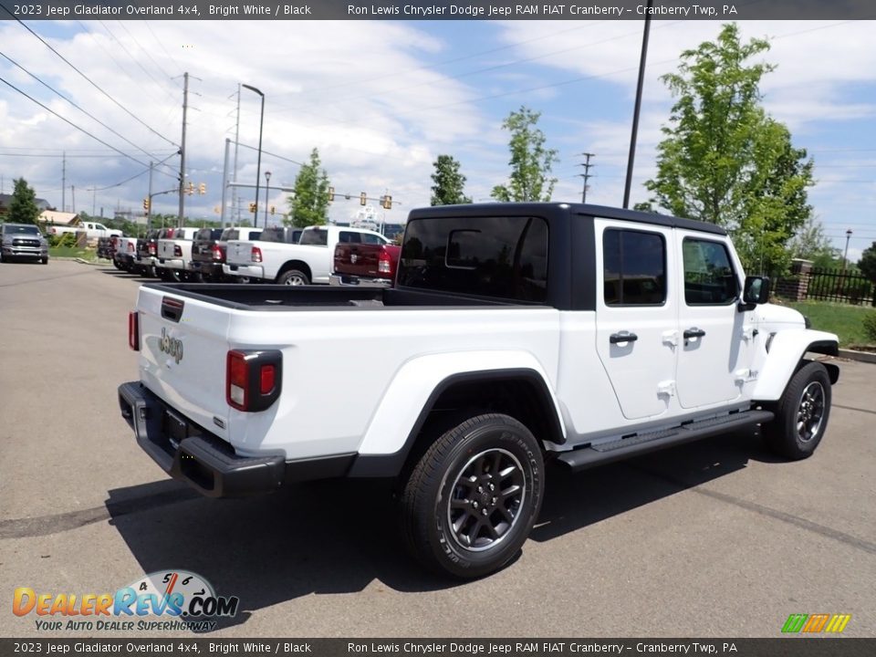 2023 Jeep Gladiator Overland 4x4 Bright White / Black Photo #5