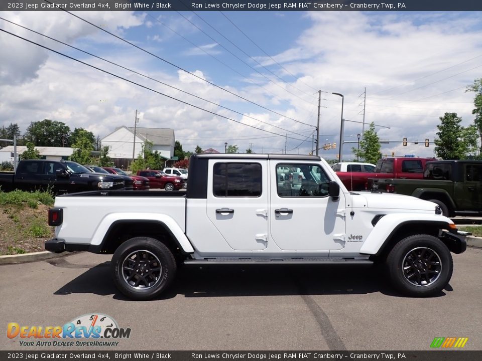 2023 Jeep Gladiator Overland 4x4 Bright White / Black Photo #6