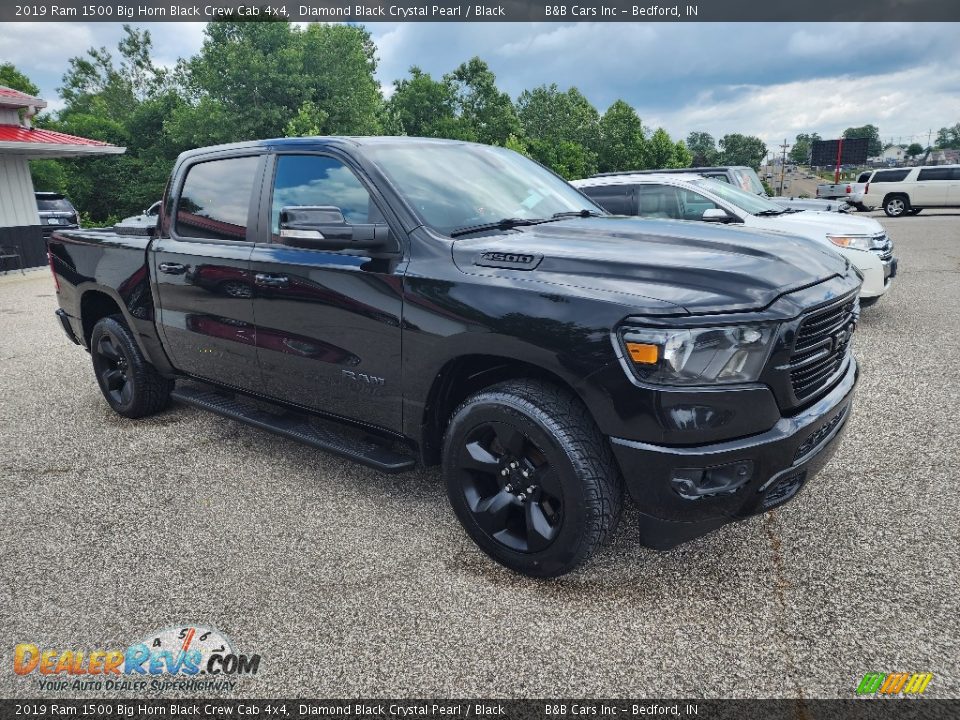 2019 Ram 1500 Big Horn Black Crew Cab 4x4 Diamond Black Crystal Pearl / Black Photo #11