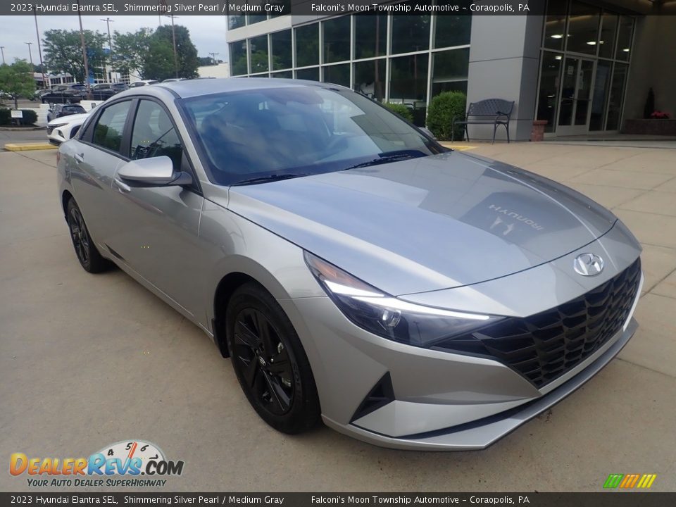 Shimmering Silver Pearl 2023 Hyundai Elantra SEL Photo #9