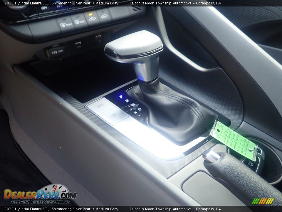 2023 Hyundai Elantra SEL Shifter Photo #16