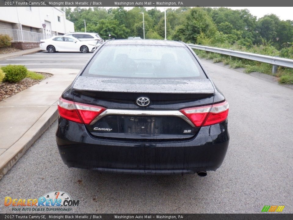 2017 Toyota Camry SE Midnight Black Metallic / Black Photo #13