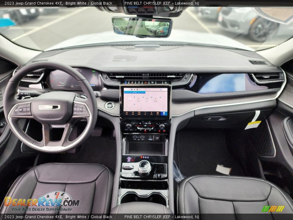 Global Black Interior - 2023 Jeep Grand Cherokee 4XE Photo #9