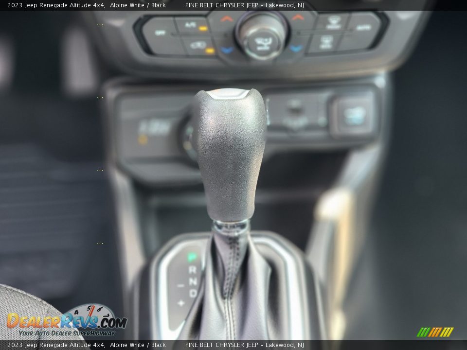 2023 Jeep Renegade Altitude 4x4 Alpine White / Black Photo #12
