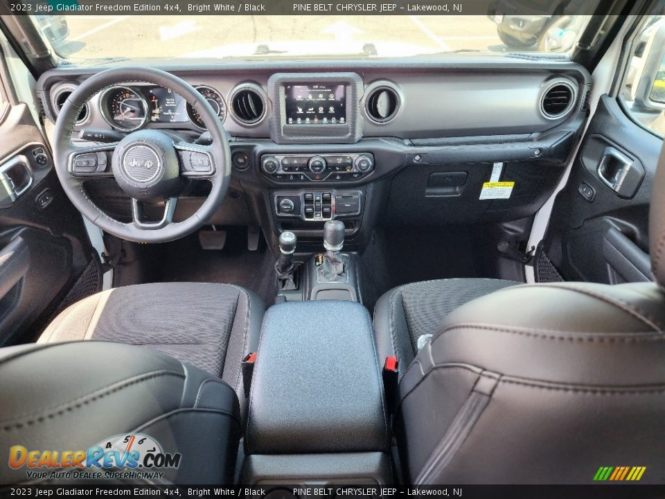 Dashboard of 2023 Jeep Gladiator Freedom Edition 4x4 Photo #9