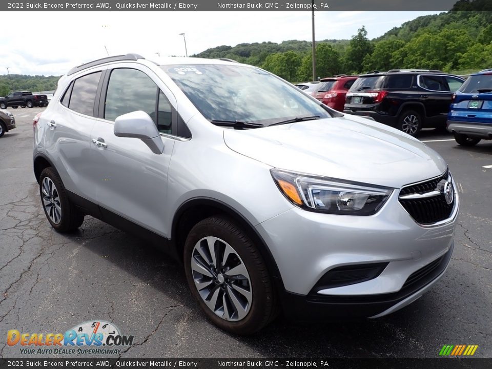 Front 3/4 View of 2022 Buick Encore Preferred AWD Photo #9