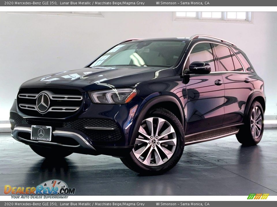Front 3/4 View of 2020 Mercedes-Benz GLE 350 Photo #12