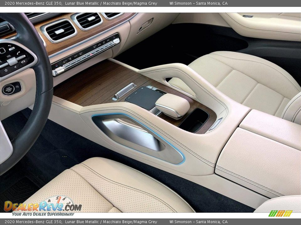 Front Seat of 2020 Mercedes-Benz GLE 350 Photo #17