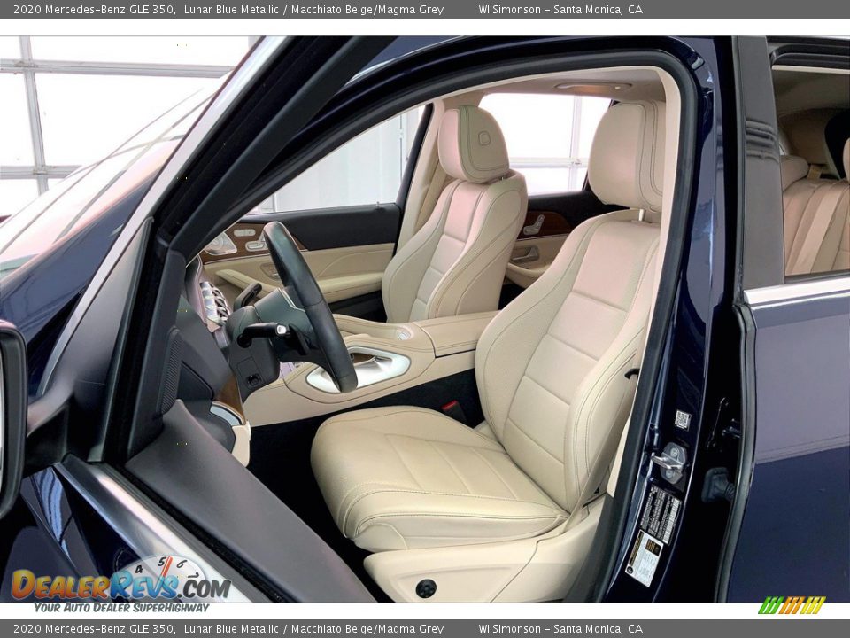 Front Seat of 2020 Mercedes-Benz GLE 350 Photo #18