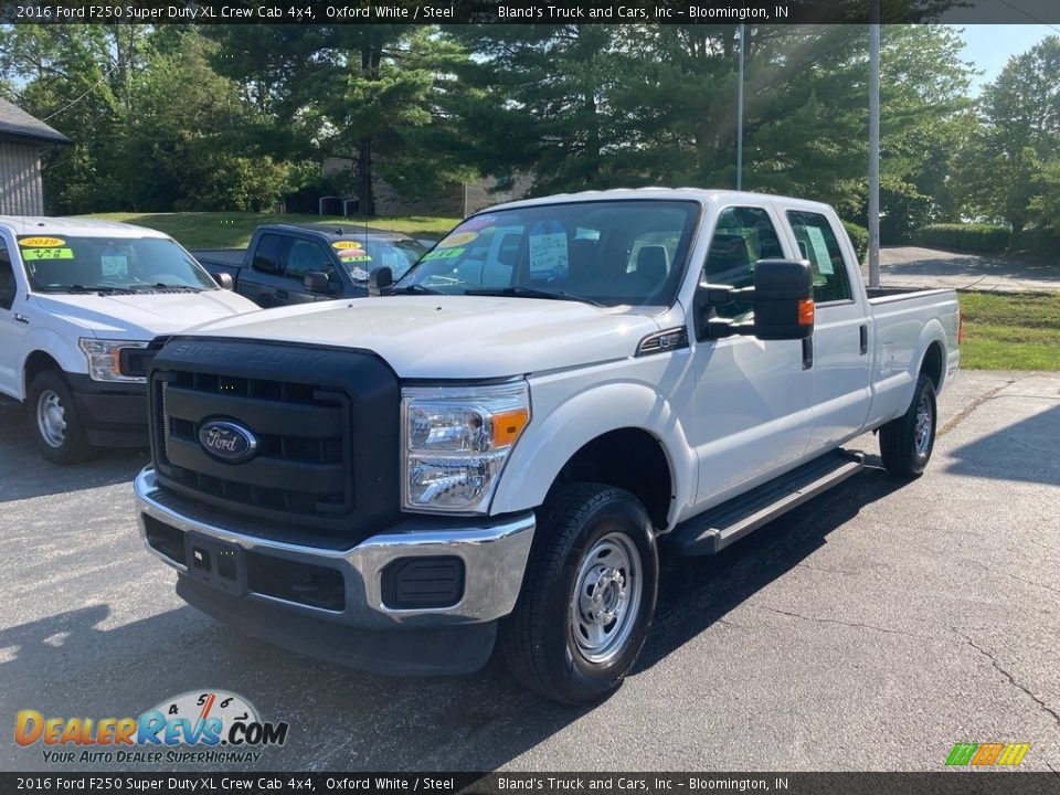 2016 Ford F250 Super Duty XL Crew Cab 4x4 Oxford White / Steel Photo #2