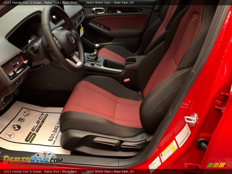 Front Seat of 2023 Honda Civic Si Sedan Photo #11