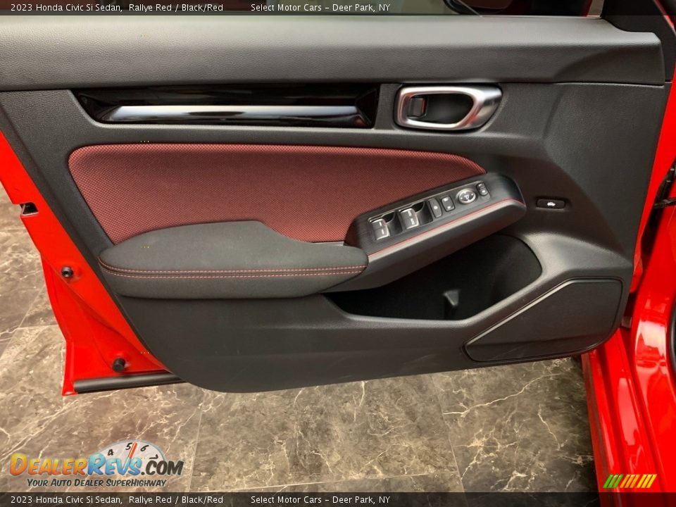 Door Panel of 2023 Honda Civic Si Sedan Photo #17