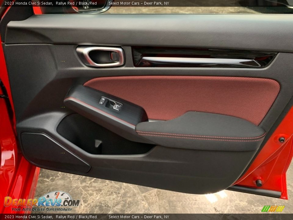 Door Panel of 2023 Honda Civic Si Sedan Photo #19