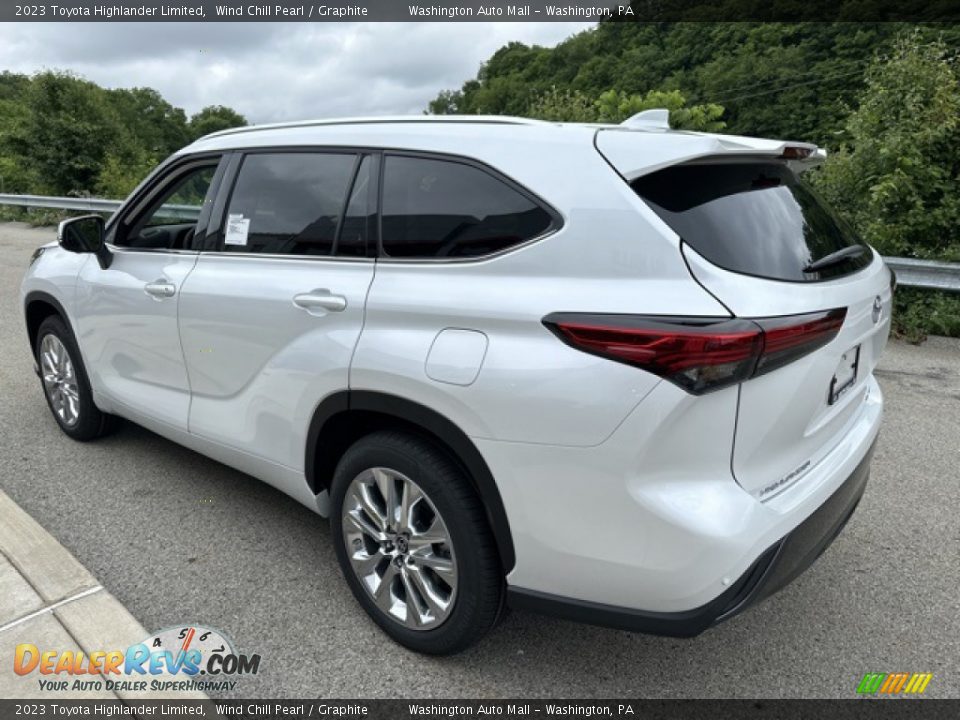 2023 Toyota Highlander Limited Wind Chill Pearl / Graphite Photo #2