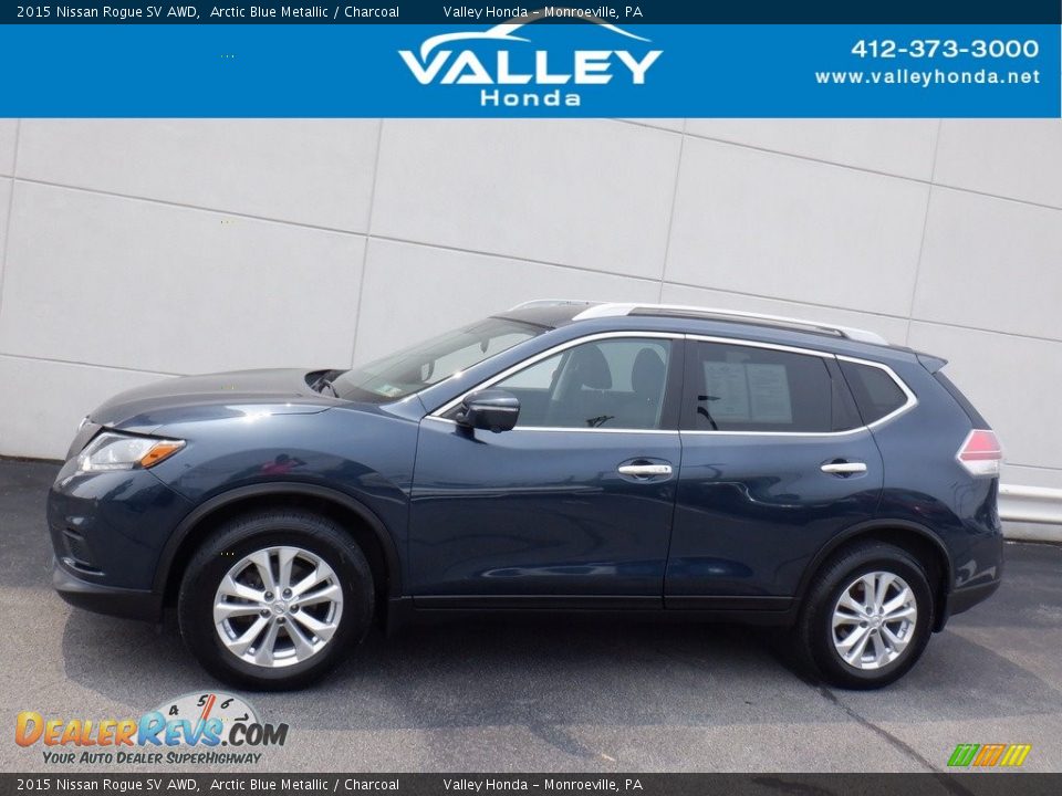 2015 Nissan Rogue SV AWD Arctic Blue Metallic / Charcoal Photo #2