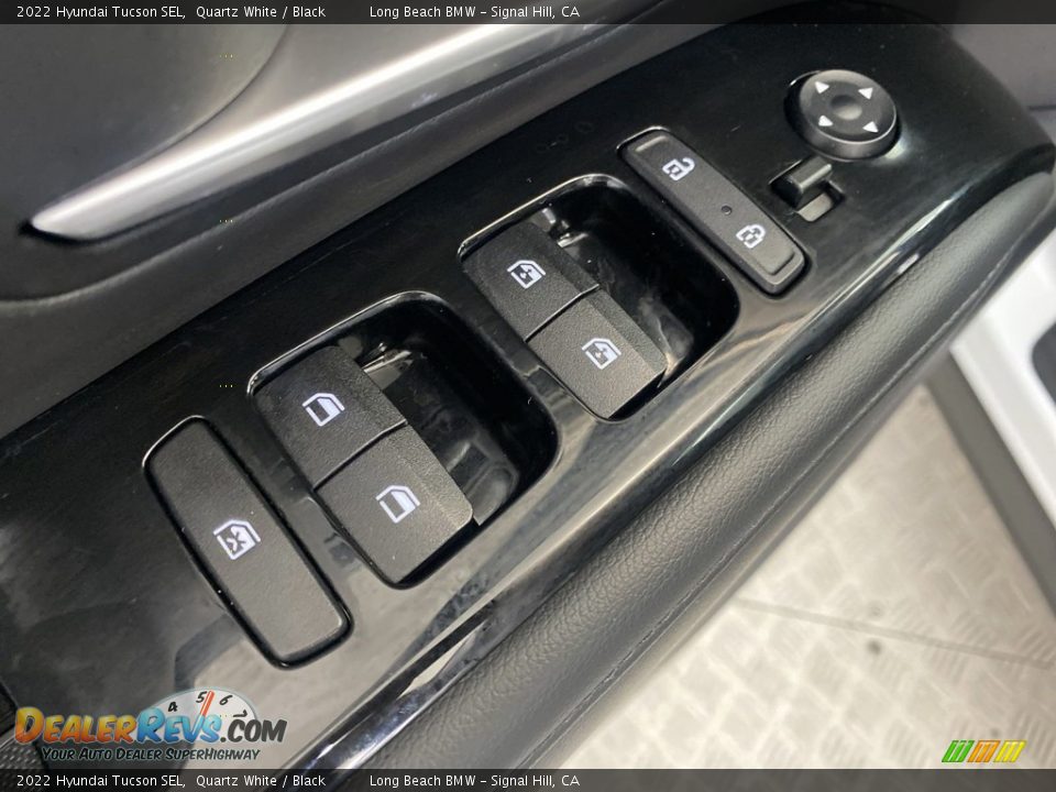 Controls of 2022 Hyundai Tucson SEL Photo #13
