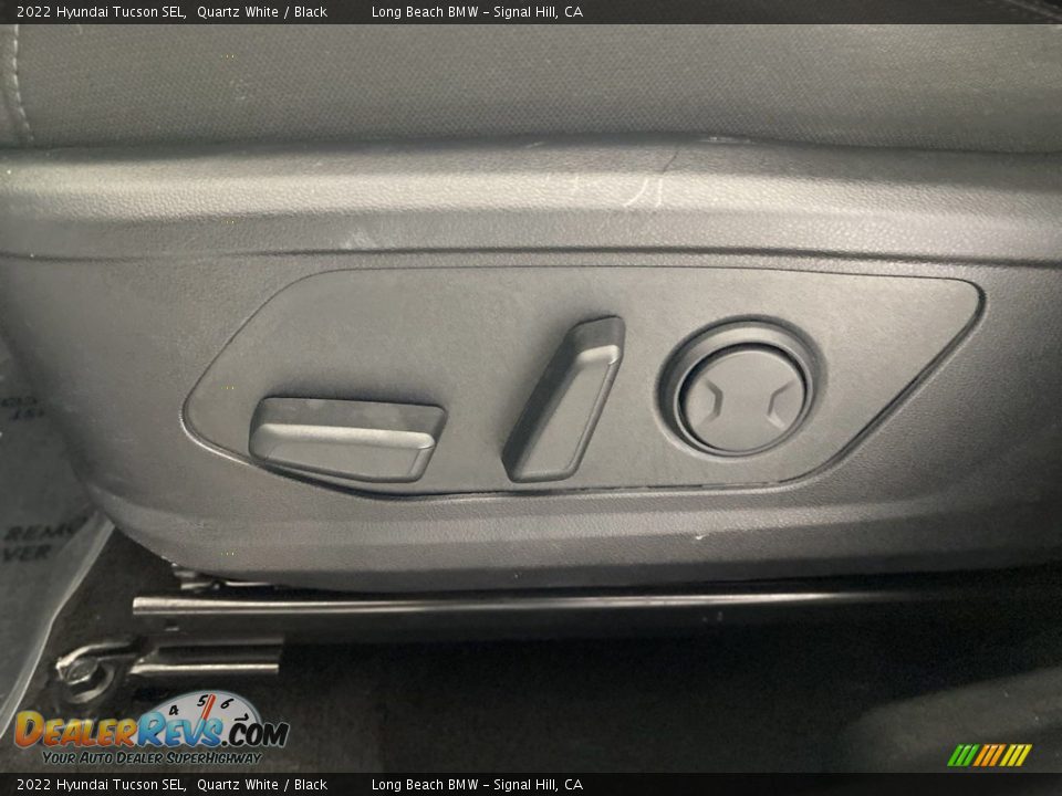 Front Seat of 2022 Hyundai Tucson SEL Photo #14