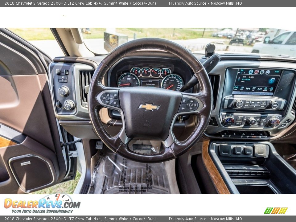 Dashboard of 2018 Chevrolet Silverado 2500HD LTZ Crew Cab 4x4 Photo #27