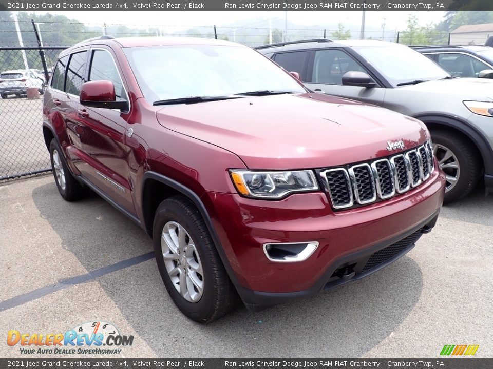 2021 Jeep Grand Cherokee Laredo 4x4 Velvet Red Pearl / Black Photo #3