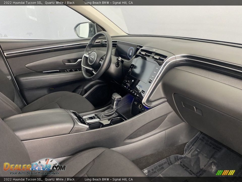 Front Seat of 2022 Hyundai Tucson SEL Photo #31