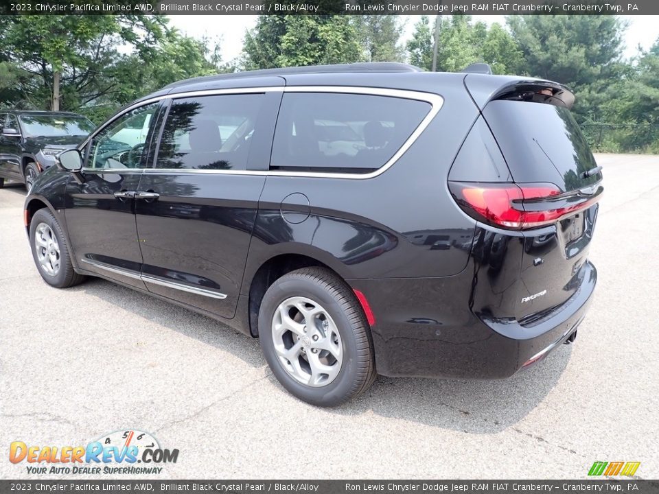 2023 Chrysler Pacifica Limited AWD Brilliant Black Crystal Pearl / Black/Alloy Photo #3