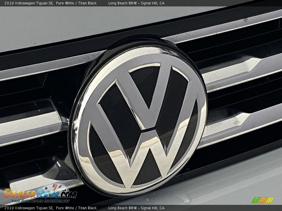 2019 Volkswagen Tiguan SE Logo Photo #7