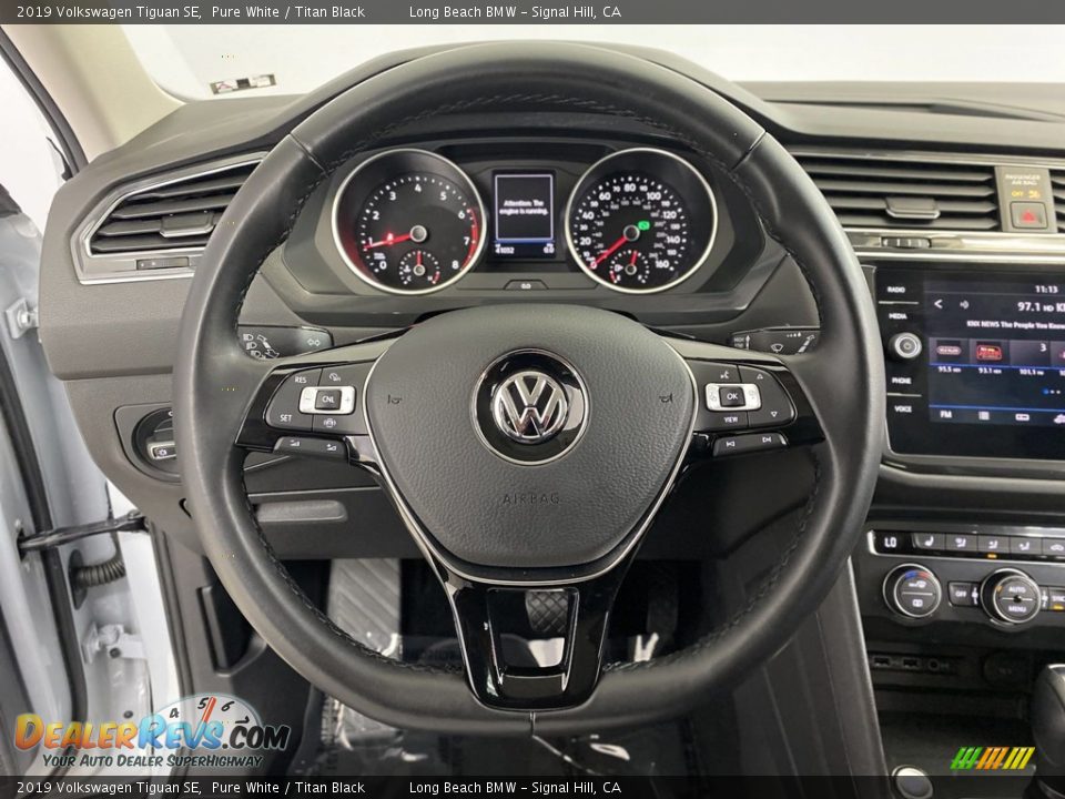 2019 Volkswagen Tiguan SE Steering Wheel Photo #17