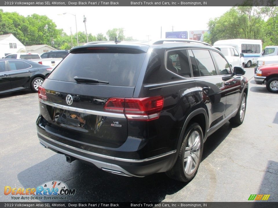 2019 Volkswagen Atlas SEL 4Motion Deep Black Pearl / Titan Black Photo #4