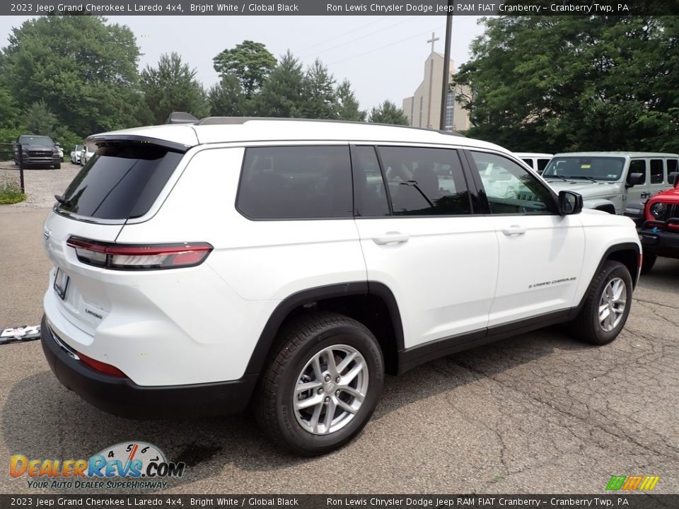 2023 Jeep Grand Cherokee L Laredo 4x4 Bright White / Global Black Photo #5