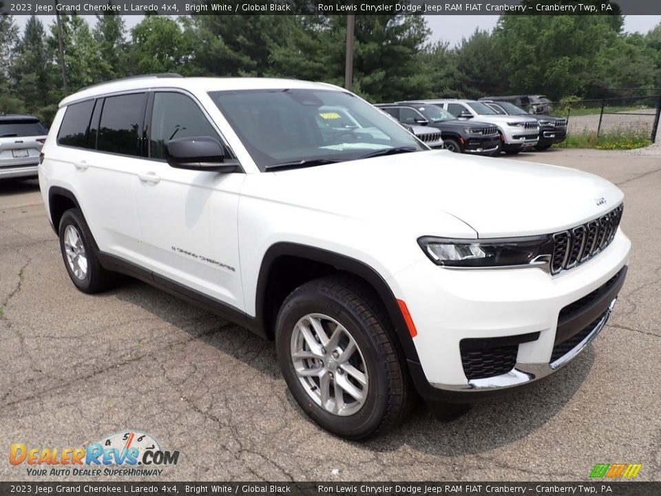 2023 Jeep Grand Cherokee L Laredo 4x4 Bright White / Global Black Photo #7