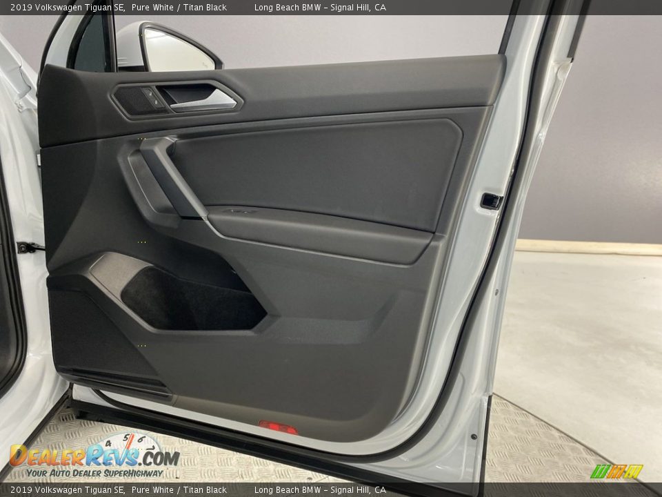 2019 Volkswagen Tiguan SE Pure White / Titan Black Photo #31