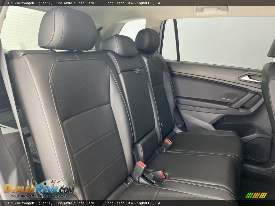 Rear Seat of 2019 Volkswagen Tiguan SE Photo #36