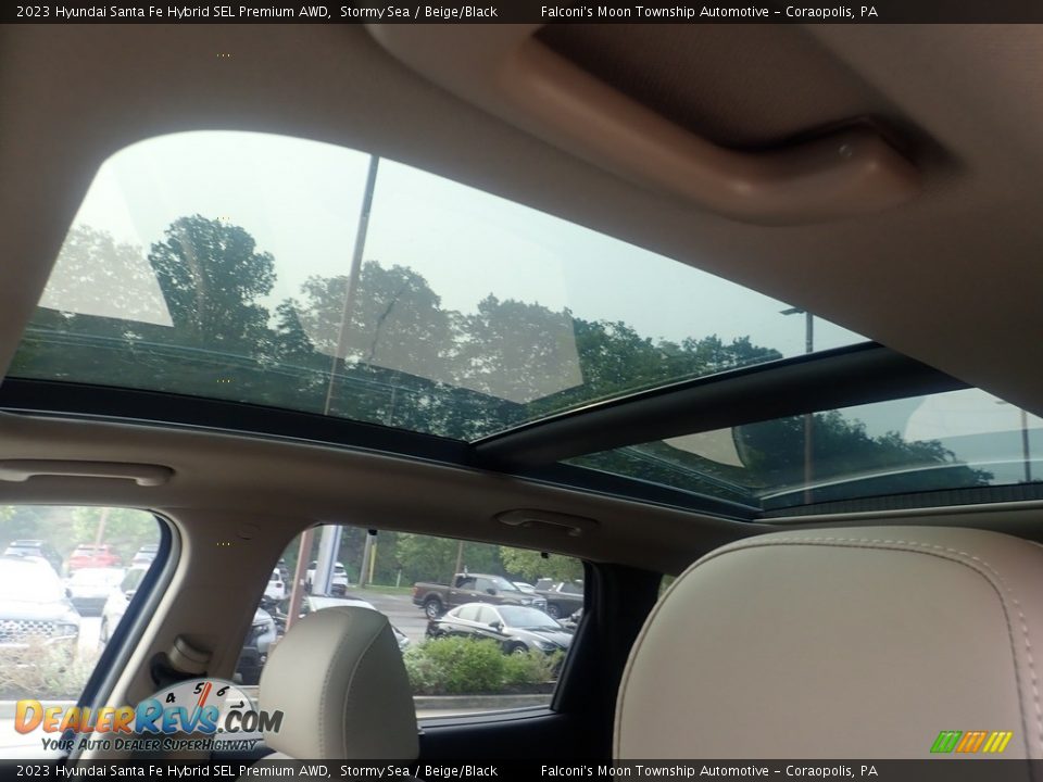 Sunroof of 2023 Hyundai Santa Fe Hybrid SEL Premium AWD Photo #15