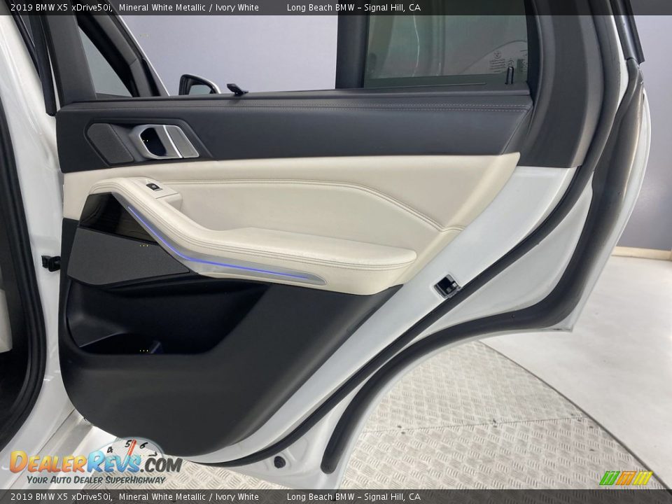 2019 BMW X5 xDrive50i Mineral White Metallic / Ivory White Photo #34