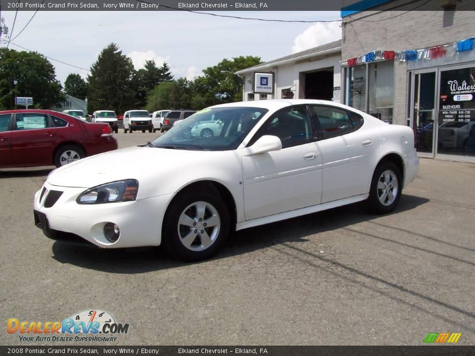 2008 Pontiac Grand Prix Sedan Ivory White / Ebony Photo #2