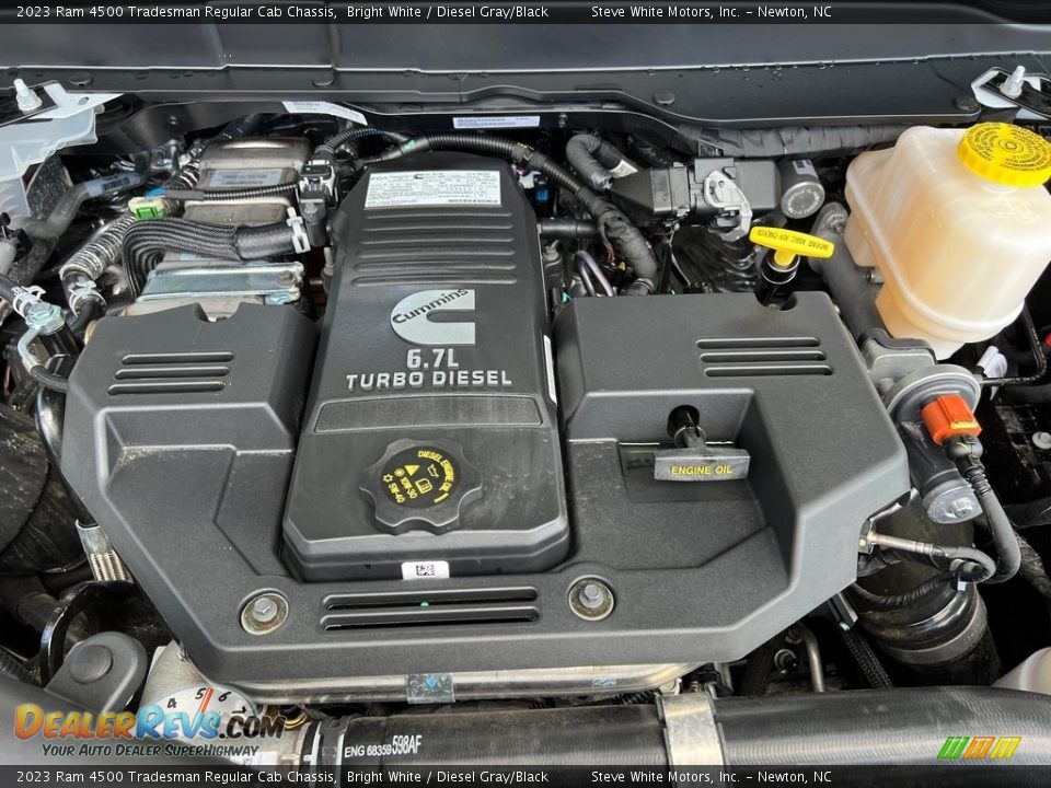 2023 Ram 4500 Tradesman Regular Cab Chassis 6.7 Liter OHV 24-Valve Cummins Turbo-Diesel Inline 6 Cylinder Engine Photo #9